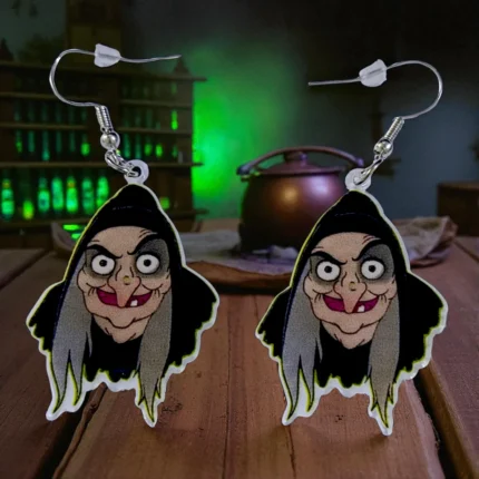 Aretes bruja personaje de terror