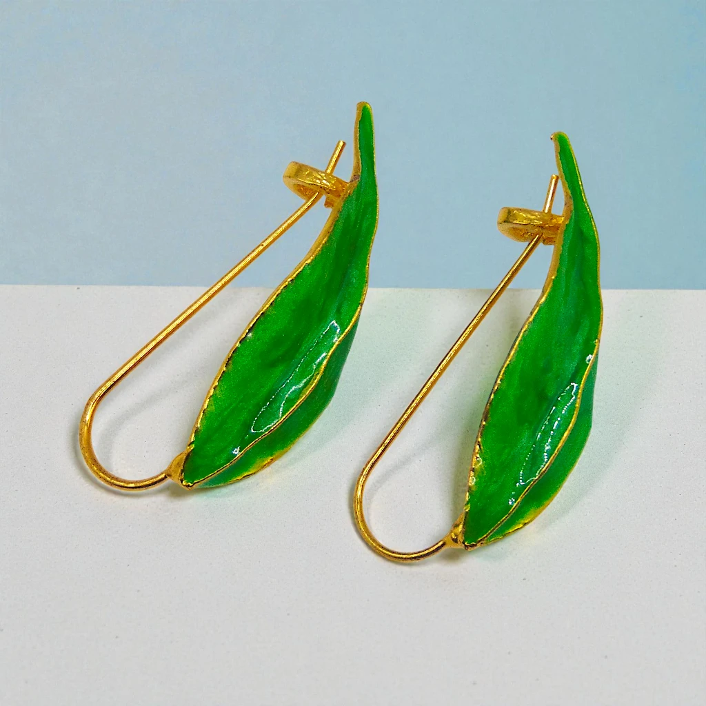 DSC00928 (1) aretes de hoja de arbol - Image 1
