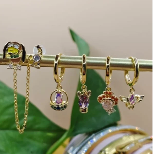 Multi aretes Higgies de charms de personajes Varios juguetes 