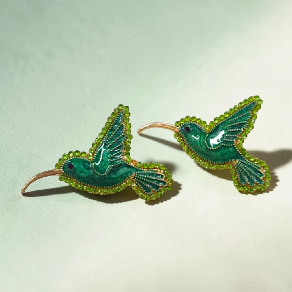 WhatsApp Image 2026-06-10 at 11.50.03 AM aretes de colibrí verdes - Image 1