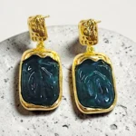 aretes de piedra verde