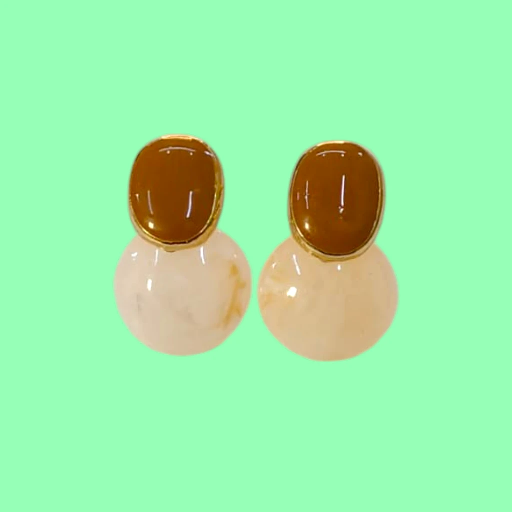 WhatsApp Image 2026-06-16 at 2.49.33 PM (1) aretes doble piedra - Imagen 1