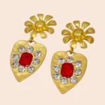 aretes de corazón amarillo dorado con piedra roja