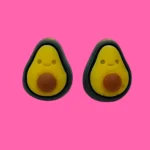 ARETES DE AGUACATE FELIZ