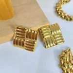 ARETES DE ACERO INOXIDABLE CUADRADOS ENTRELAZADO DORADO