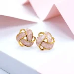aretes de acero inoxidable aretes líneas cruzadas blancos contiene perla