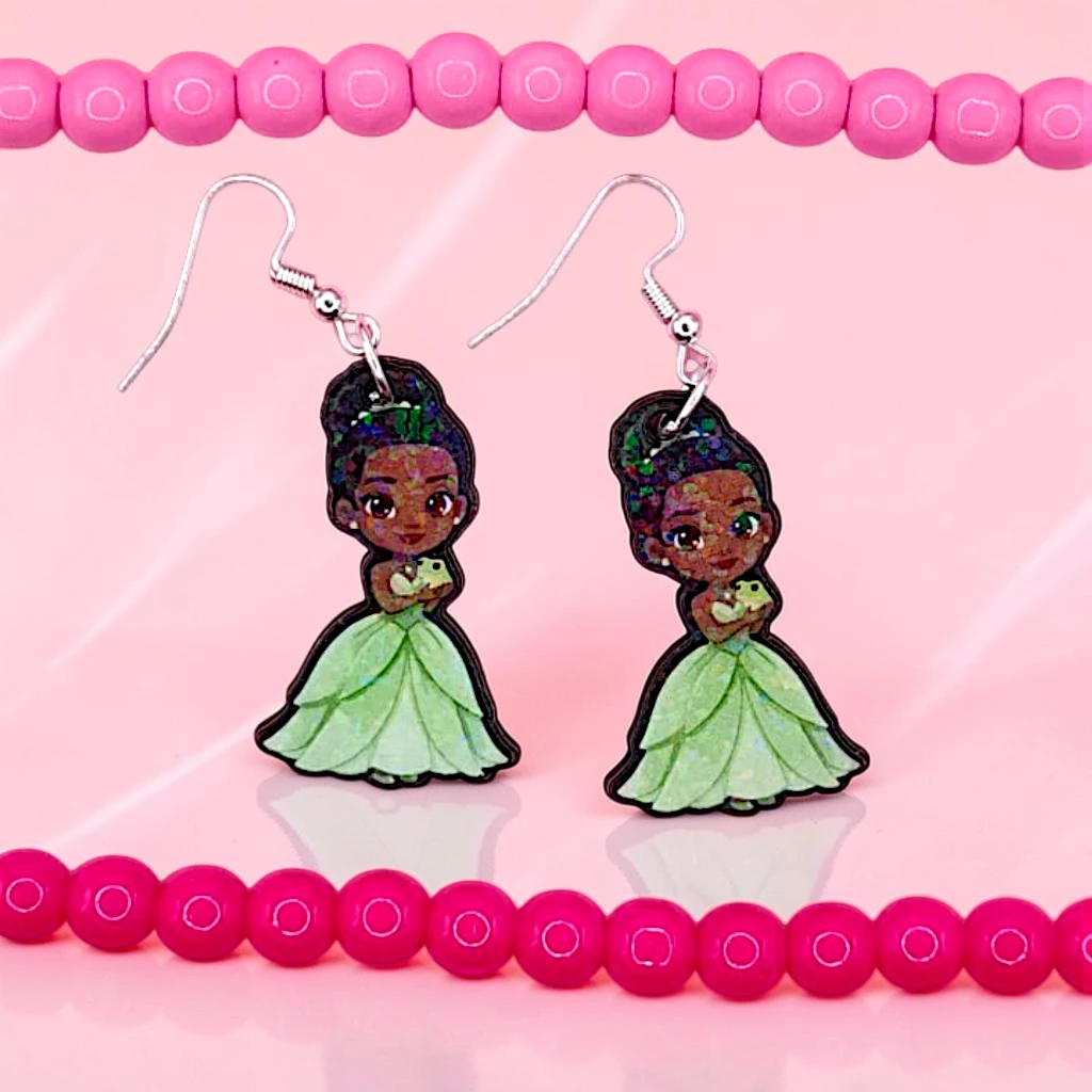 WhatsApp Image 2026-07-01 at 1.41.56 PM (1) ARETES MDF PRINCESA SAPO CON DESTELLOS - Image 1