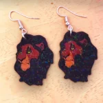 aretes de MDF DE PERSONAJE LEON MALVADO CON DESTELLOS