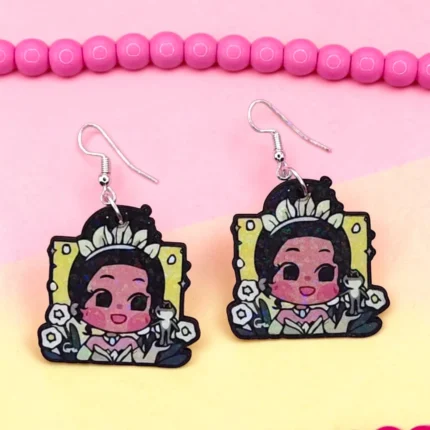 ARETES DE MDF DE PERSONAJES CUADRO PRINCESA SAPO CON DESTELLOS