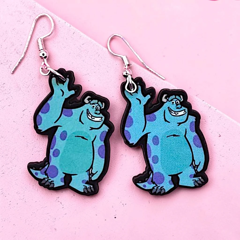 WhatsApp Image 2026-07-01 at 1.42.05 PM (6) ARETES DE MDF MONSTRUO AZUL - Image 1