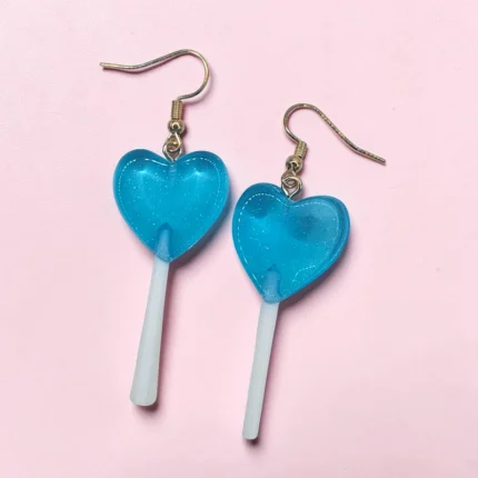 ARETES CON DISEÑO PALETA DE CORAZON AZUL