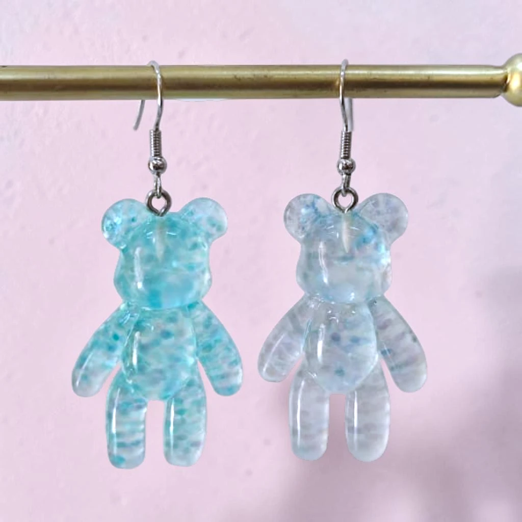 WhatsApp Image 2026-08-03 at 1.08.20 PM (18) aretes de diseño de oso azul transparente - Image 1