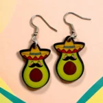 aretes de diseño mexa aguacate con sombrero mdf