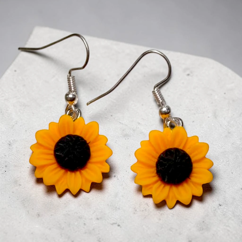 WhatsApp Image 2026-09-07 at 5.02.55 PM aretes de diseño girasol - Image 1