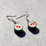 aretes con diseño de sushi