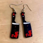 ARETES DE HALLOWEEN HACHA NEGRE CON SANGRE