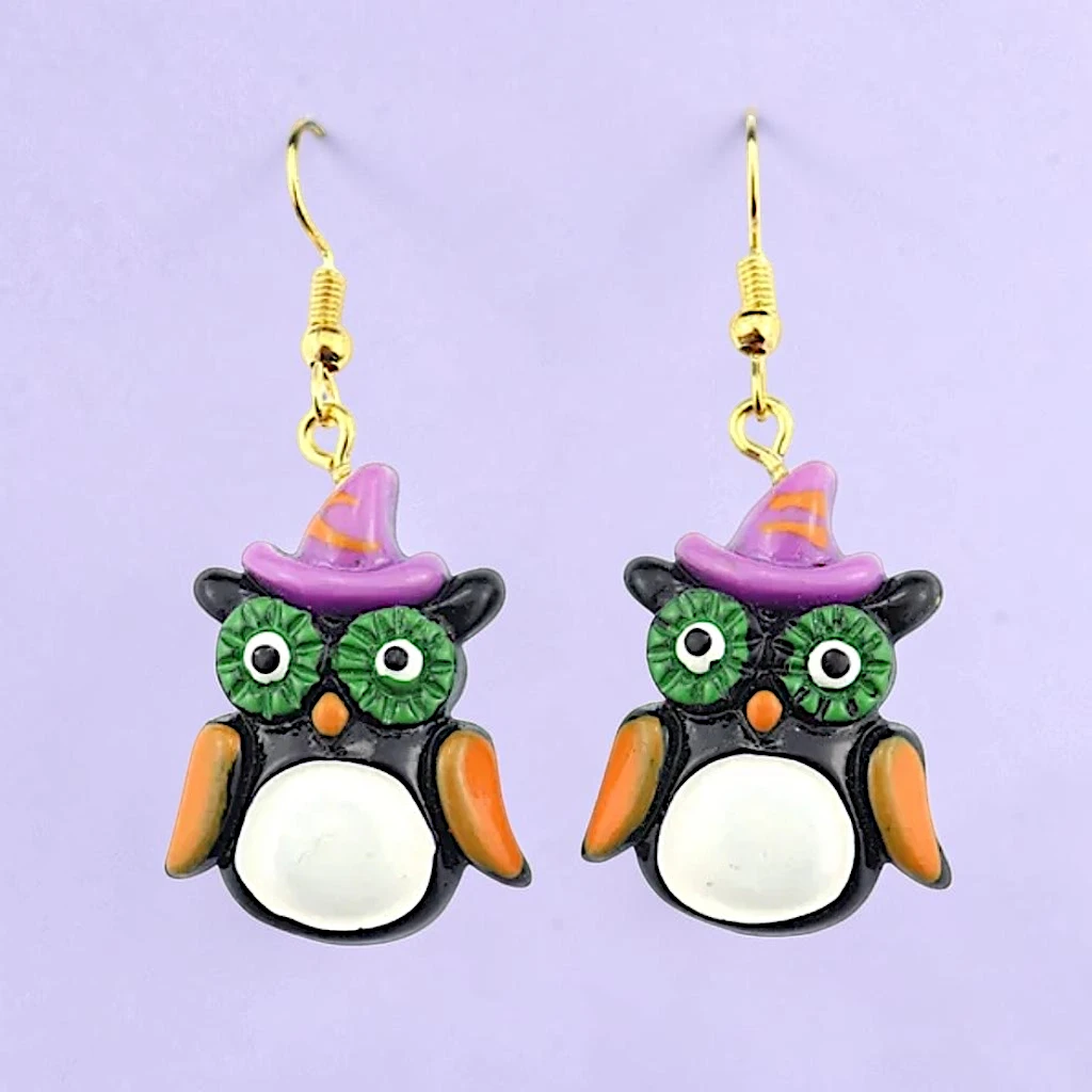 WhatsApp Image 2026-09-24 at 1.56.16 PM aretes de halloween bruja búho - Imagen 1