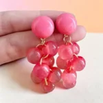aretes de diseño uvas rosas colgante