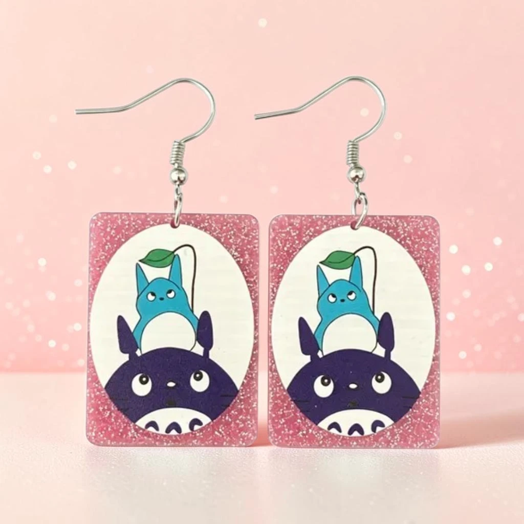 KJJJ aretes con diseño totoro en un cuadro rosa - Imagen 1