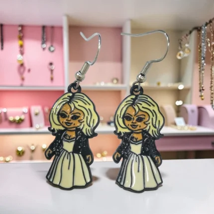 ARETES DE MUÑECA DIABOLICA TIF