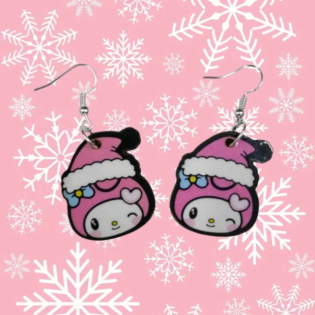 WhatsApp Image 2026-10-26 at 11.45.26 AM ARETES DE NAVIDAD MY MELODY NAVIDEÑA - Imagen 1