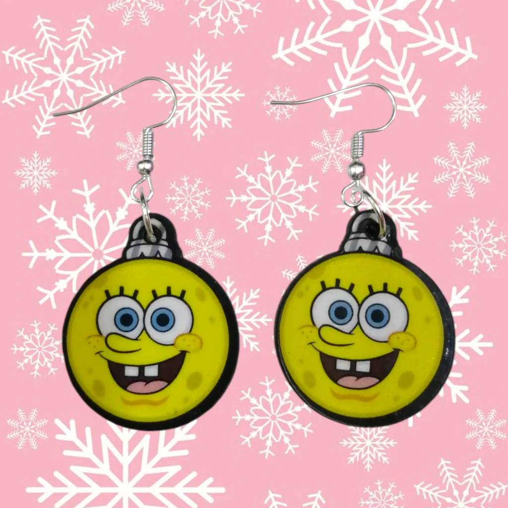 WhatsApp Image 2026-10-26 at 11.45.28 AM (2) ARETES DE NAVIDAD ESFERA DE ESPONJA AMARILLA - Imagen 1