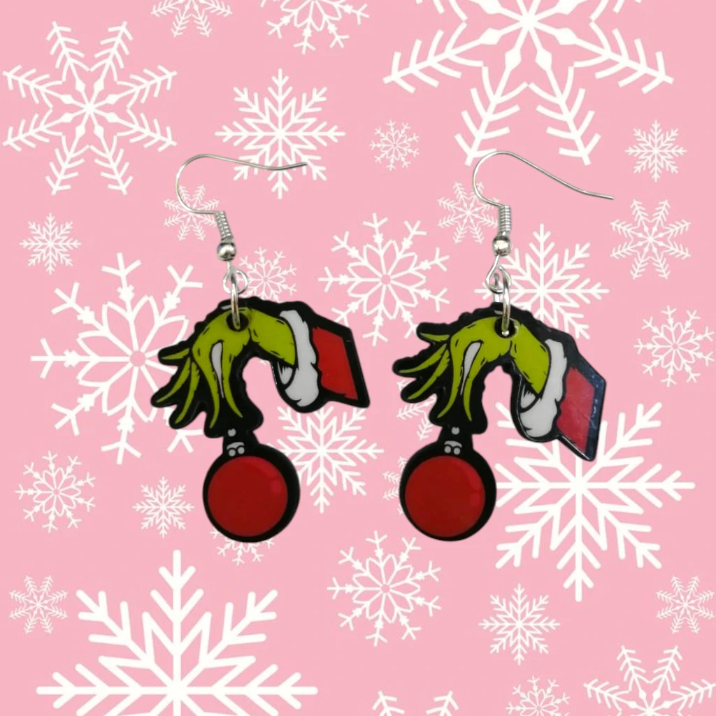 WhatsApp Image 2026-10-26 at 11.45.29 AM (1) ARETES DE NAVIDAD MANO VERDE NAVIDEÑA - Imagen 1