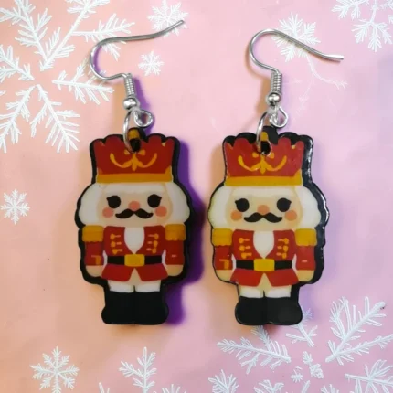 ARETES DE NAVIDAD CASCANUECES ROJO