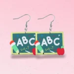 aretes de diseño pizarron abc