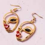 ARETES DE CARA DORADOS